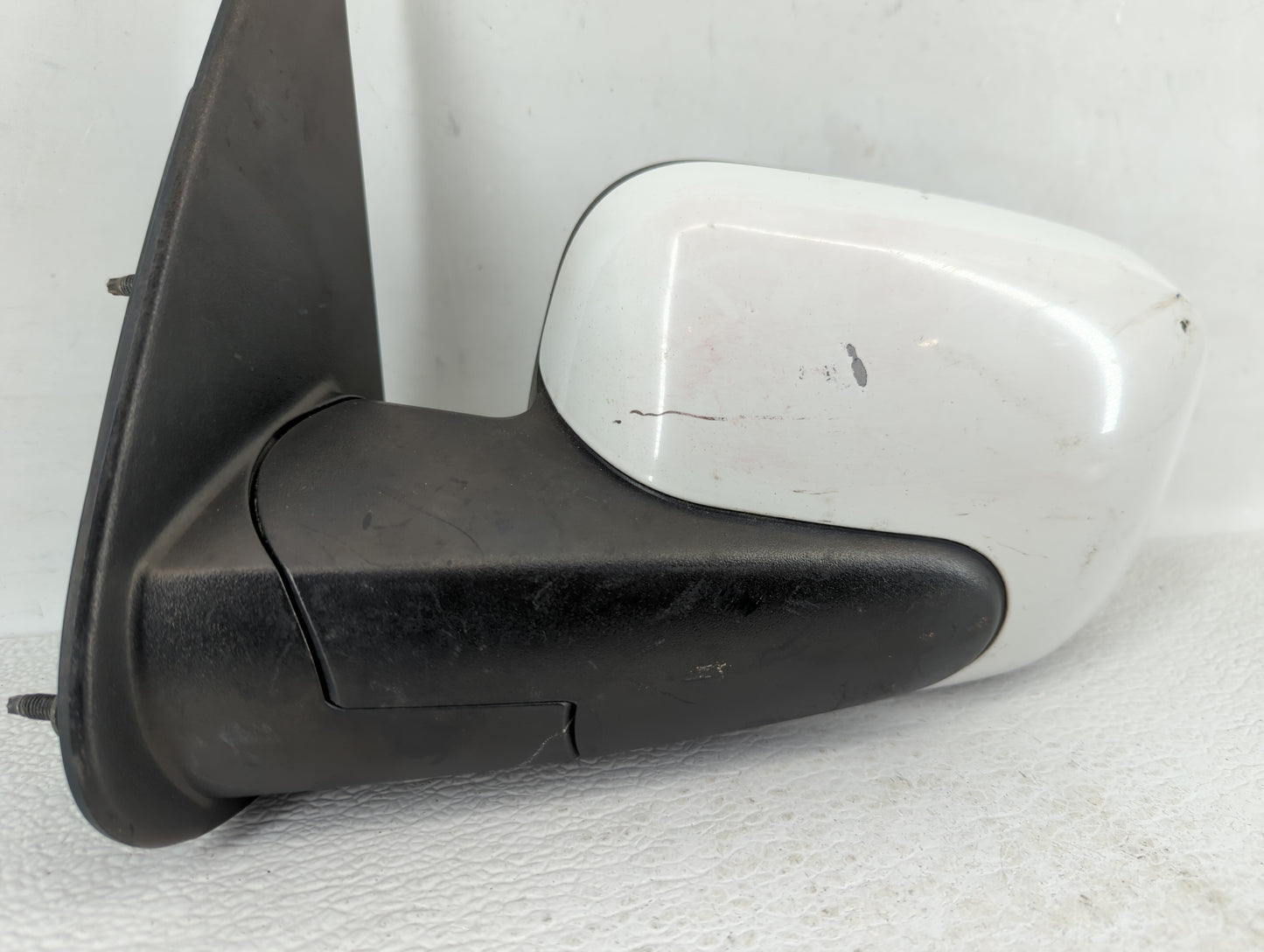 2007-2011 Chevrolet Hhr Driver Side View Mirror - Left Door Mirror OEM Used - Oemusedautoparts1.com