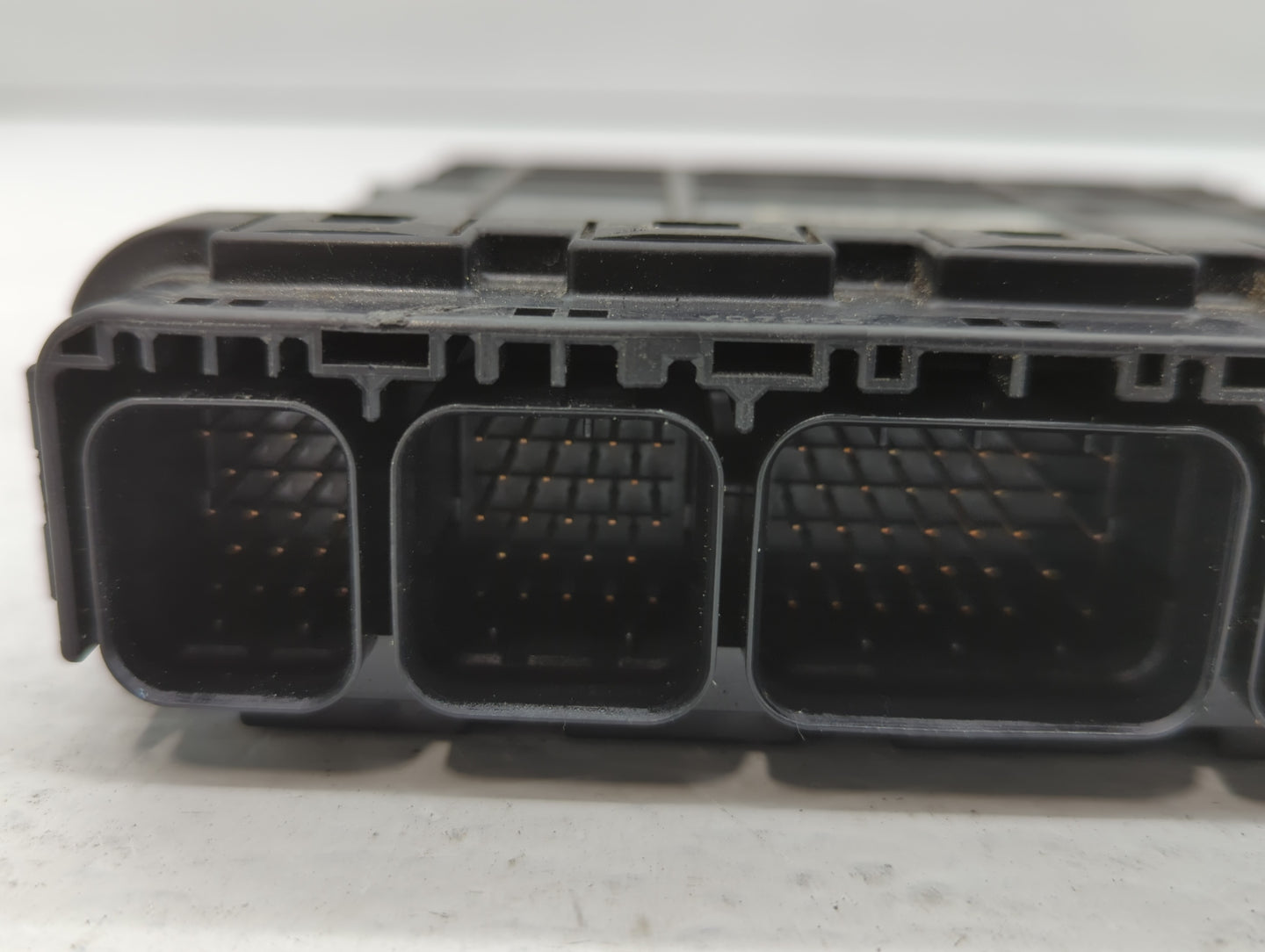 2010-2011 Chevrolet Hhr Chassis Control Module Ccm Bcm Body Control - Oemusedautoparts1.com