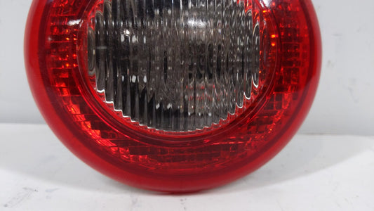 2010 Chevrolet Hhr Tail Light Assembly Passenger Right OEM P/N:25823015 15875484 Fits Fits 2006 2007 2008 2009 2011 OEM Used Auto Parts