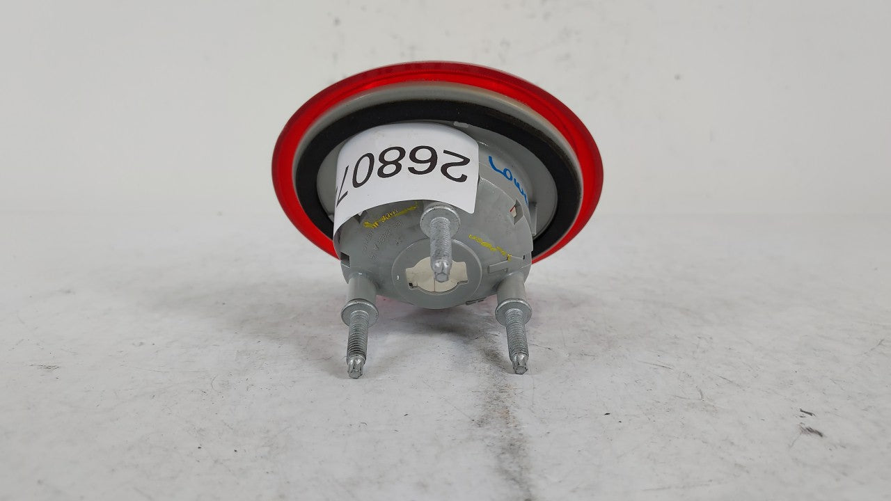 2010 Chevrolet Hhr Tail Light Assembly Passenger Right OEM P/N:25823015 15875484 Fits Fits 2006 2007 2008 2009 2011 OEM Used