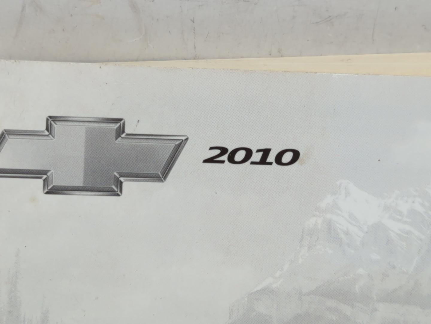 2010 Chevrolet Impala Owners Manual Book Guide P/N:25896384 OEM Used Auto Parts - Oemusedautoparts1.com