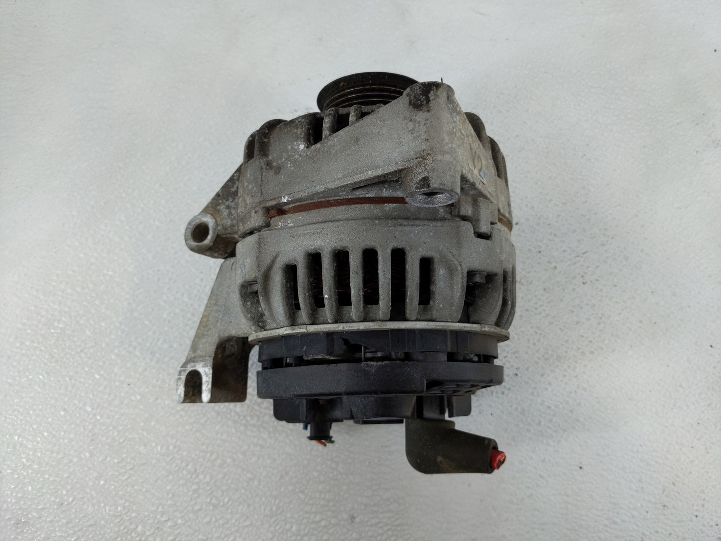 2006-2011 Chevrolet Impala Alternator Replacement Generator Charging Assembly Engine OEM P/N:0 124 425 032 Fits OEM Used Aut