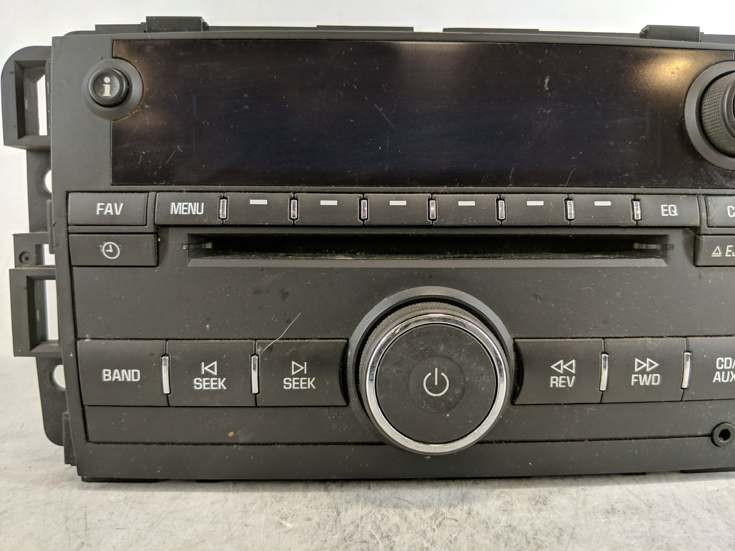2009-2010 Chevrolet Impala Radio AM FM Cd Player Receiver Replacement P/N:20914861 Fits Fits 2009 2010 OEM Used Auto Parts -