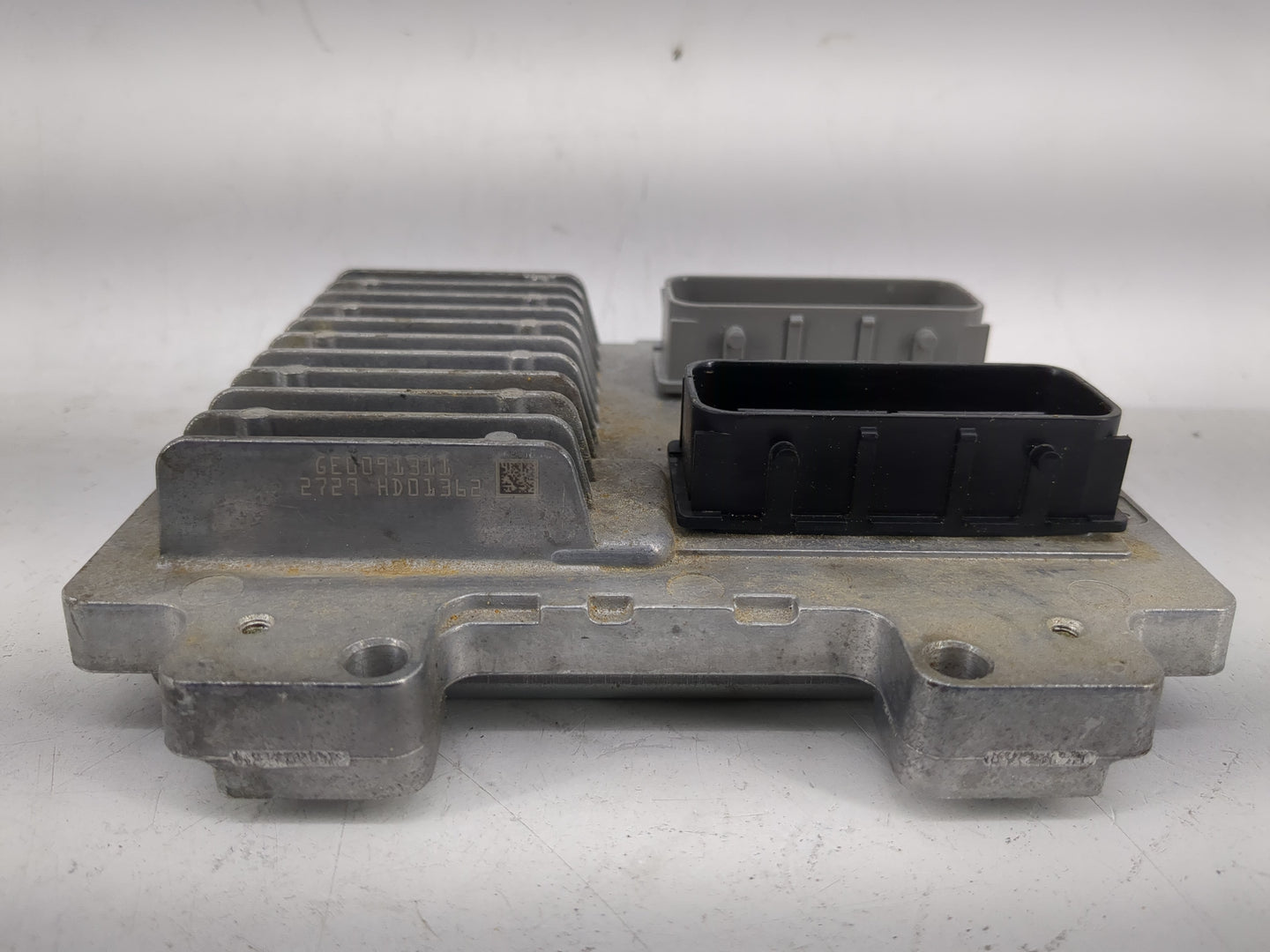 2010-2011 Chevrolet Impala PCM Engine Control Computer ECU ECM PCU OEM P/N:E37 12635901 Fits Fits 2007 2008 2009 2010 2011 2