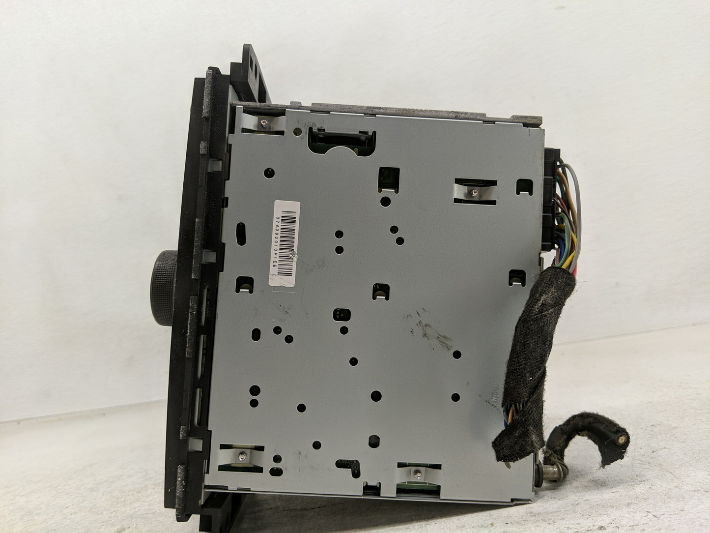 2009-2010 Chevrolet Impala Radio AM FM Cd Player Receiver Replacement P/N:20756285 Fits Fits 2009 2010 OEM Used Auto Parts -