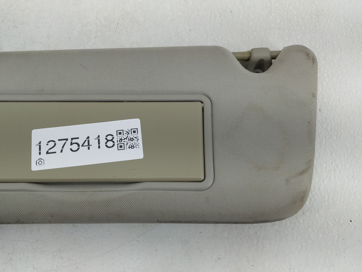 2006-2016 Chevrolet Impala Sun Visor Shade Replacement Driver Left Mirror Fits OEM Used Auto Parts - Oemusedautoparts1.com