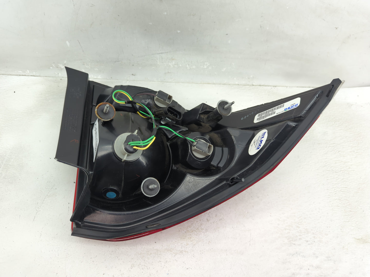 2006-2016 Chevrolet Impala Tail Light Assembly Passenger Right OEM P/N:335-1923R-AS Fits OEM Used Auto Parts - Oemusedautopa