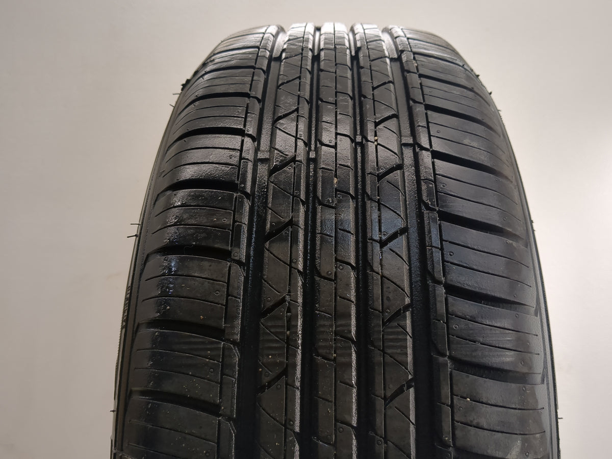 Used Tire 225/60R16 MILESTAR MS 932 98H - Tread Depth 11/32 - Oemusedautoparts1.com