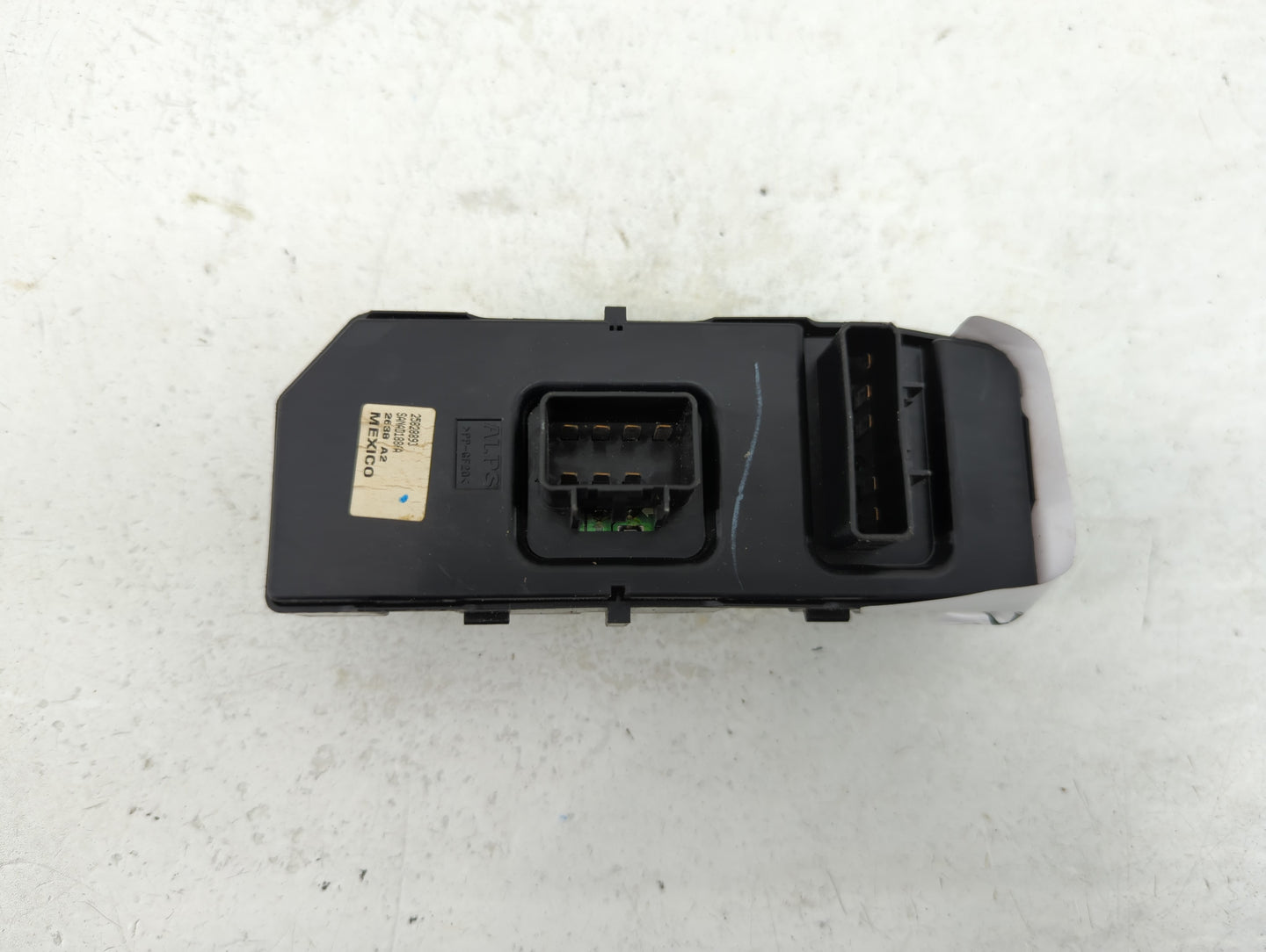 2009-2016 Chevrolet Impala Master Power Window Switch Replacement Driver Side Left P/N:25828893 Fits OEM Used Auto Parts - O
