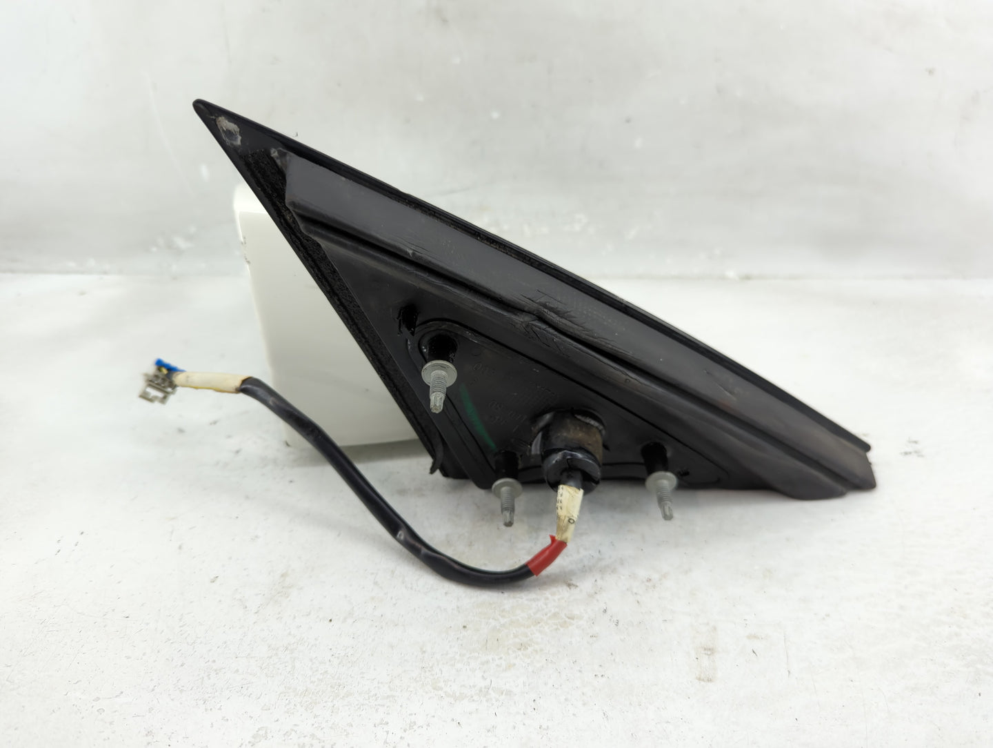 2006-2016 Chevrolet Impala Driver Side View Mirror - Left Door Mirror OEM Used - Oemusedautoparts1.com
