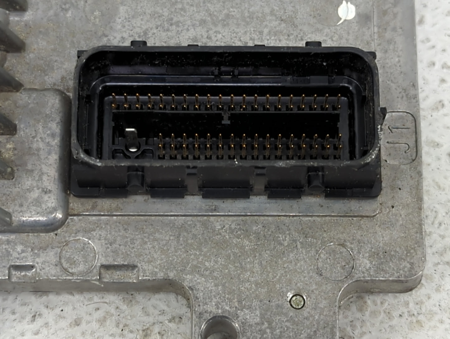 2010-2011 Chevrolet Impala PCM Engine Control Computer ECU ECM PCU OEM P/N:12635901 12612397 Fits OEM Used Auto Parts - Oemu