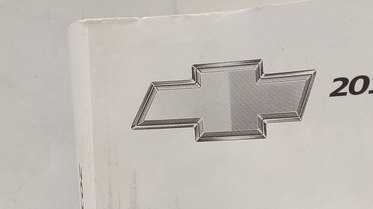 2010 Chevrolet Impala Owners Manual Book Guide OEM Used Auto Parts - Oemusedautoparts1.com