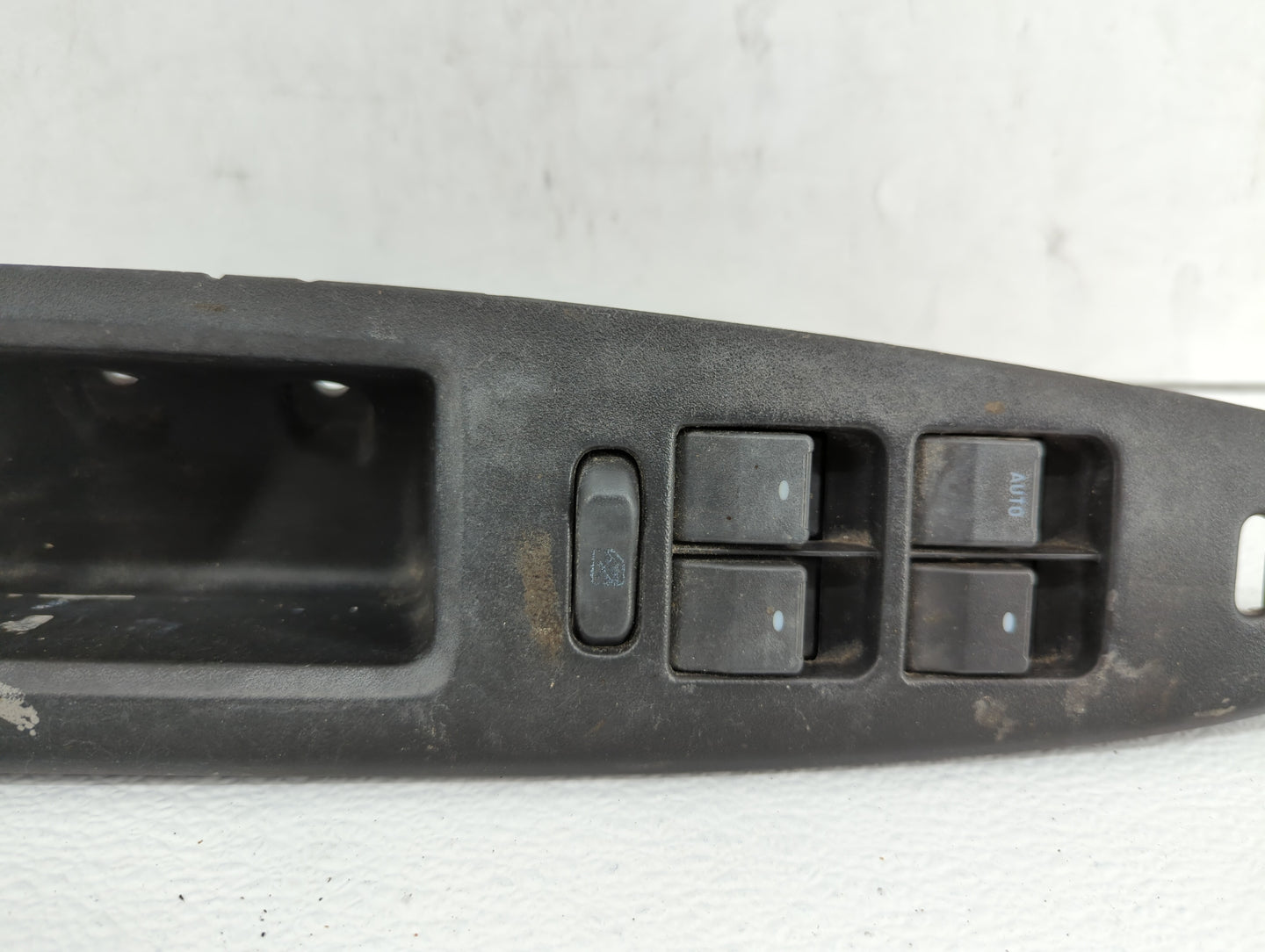 2009-2016 Chevrolet Impala Master Power Window Switch Replacement Driver Side Left P/N:25828893 Fits OEM Used Auto Parts - O