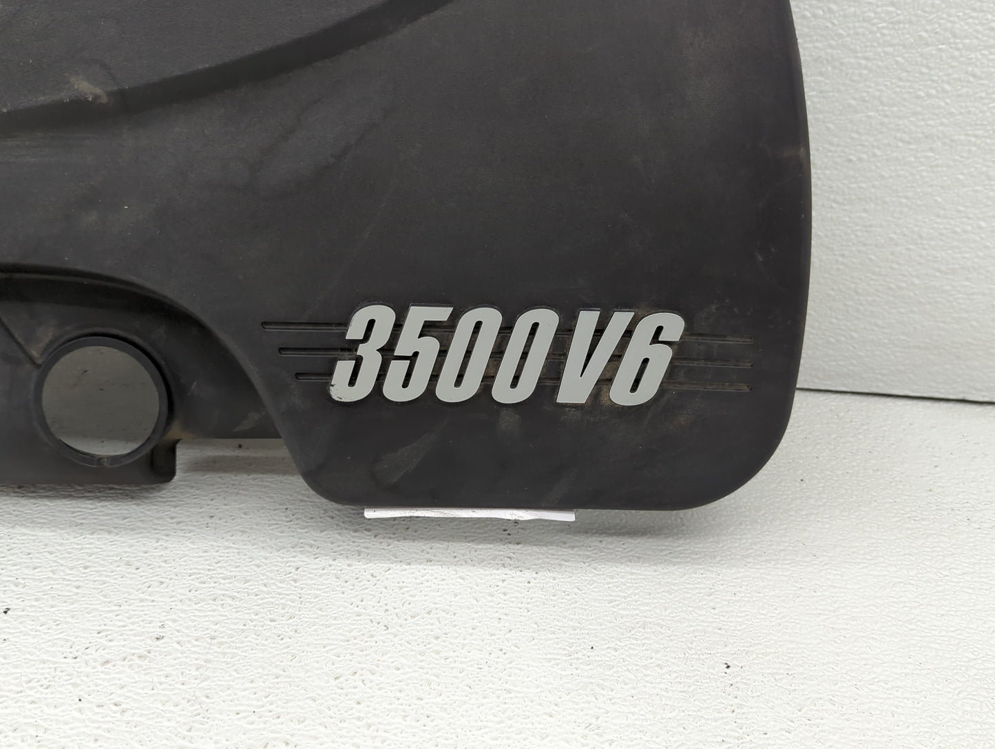 2010 Chevrolet Impala Engine Cover - Oemusedautoparts1.com