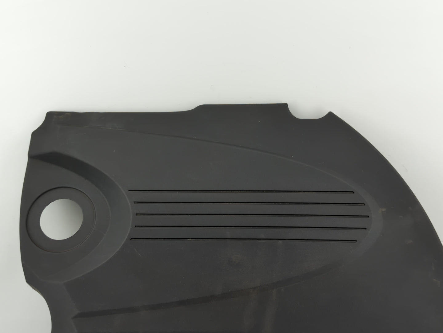 2010 Chevrolet Impala Engine Cover - Oemusedautoparts1.com