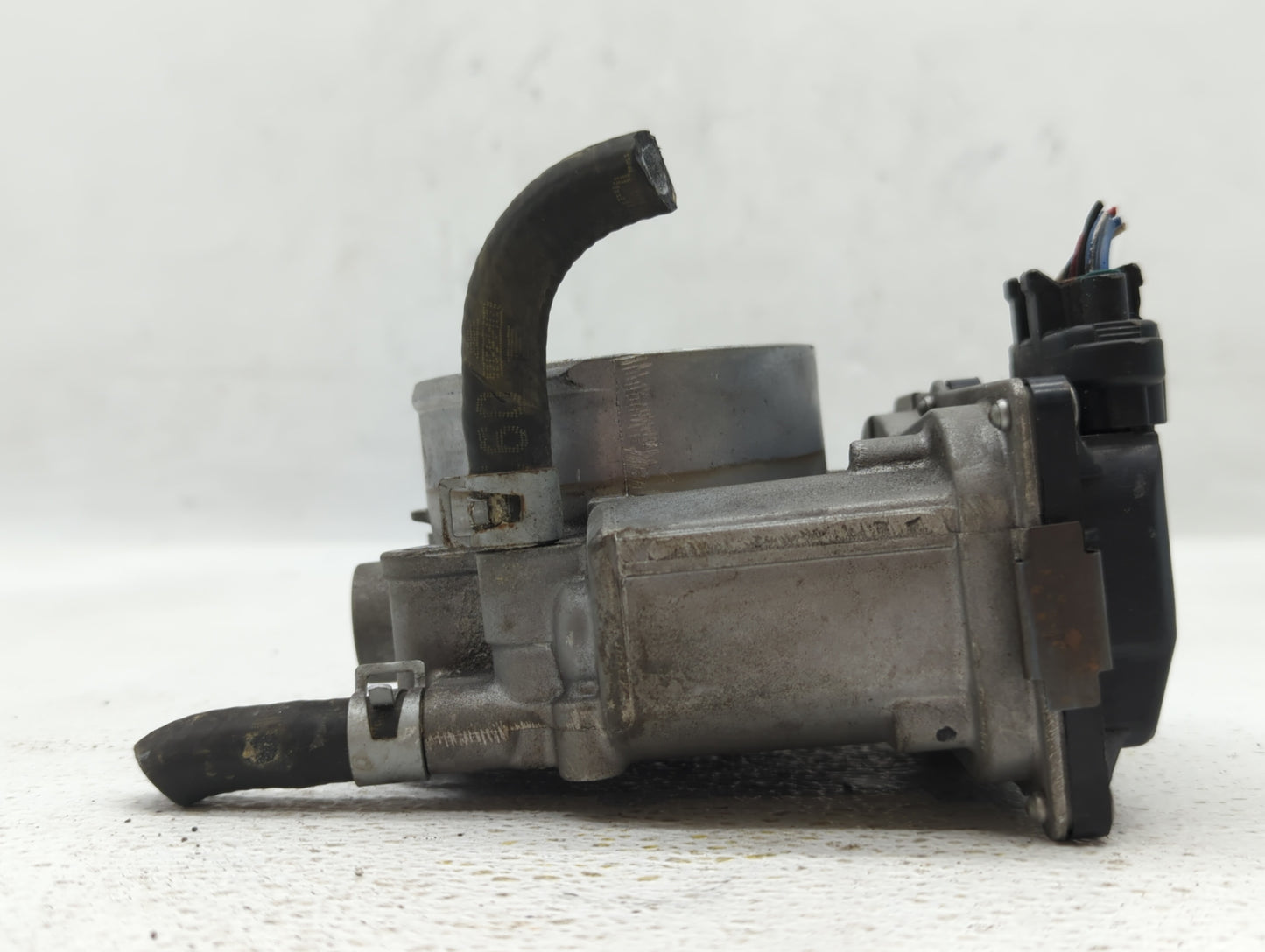 2006-2011 Chevrolet Impala Throttle Body P/N:16119 7S001 D Fits Fits 2006 2007 2008 2009 2010 2011 OEM Used Auto Parts - Oem