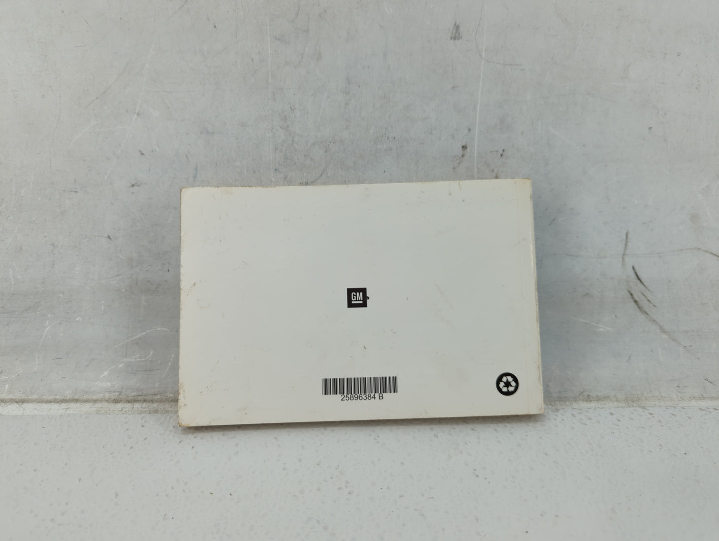 2010 Chevrolet Impala Owners Manual Book Guide P/N:25896384 B OEM Used Auto Parts - Oemusedautoparts1.com