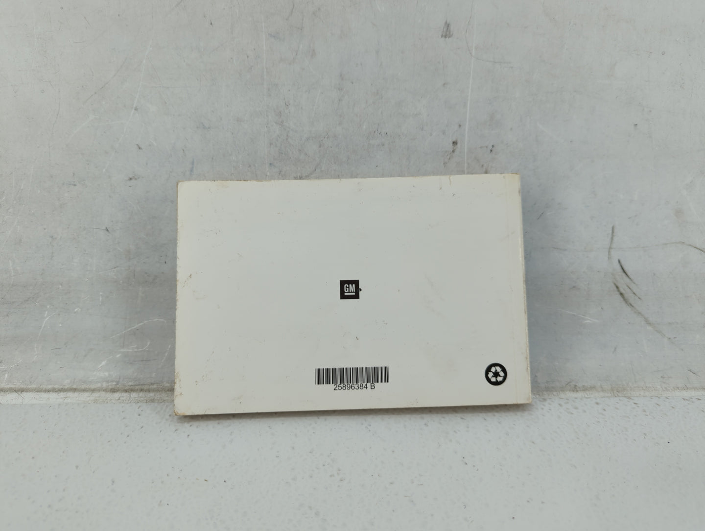 2010 Chevrolet Impala Owners Manual Book Guide P/N:25896384 B OEM Used Auto Parts - Oemusedautoparts1.com