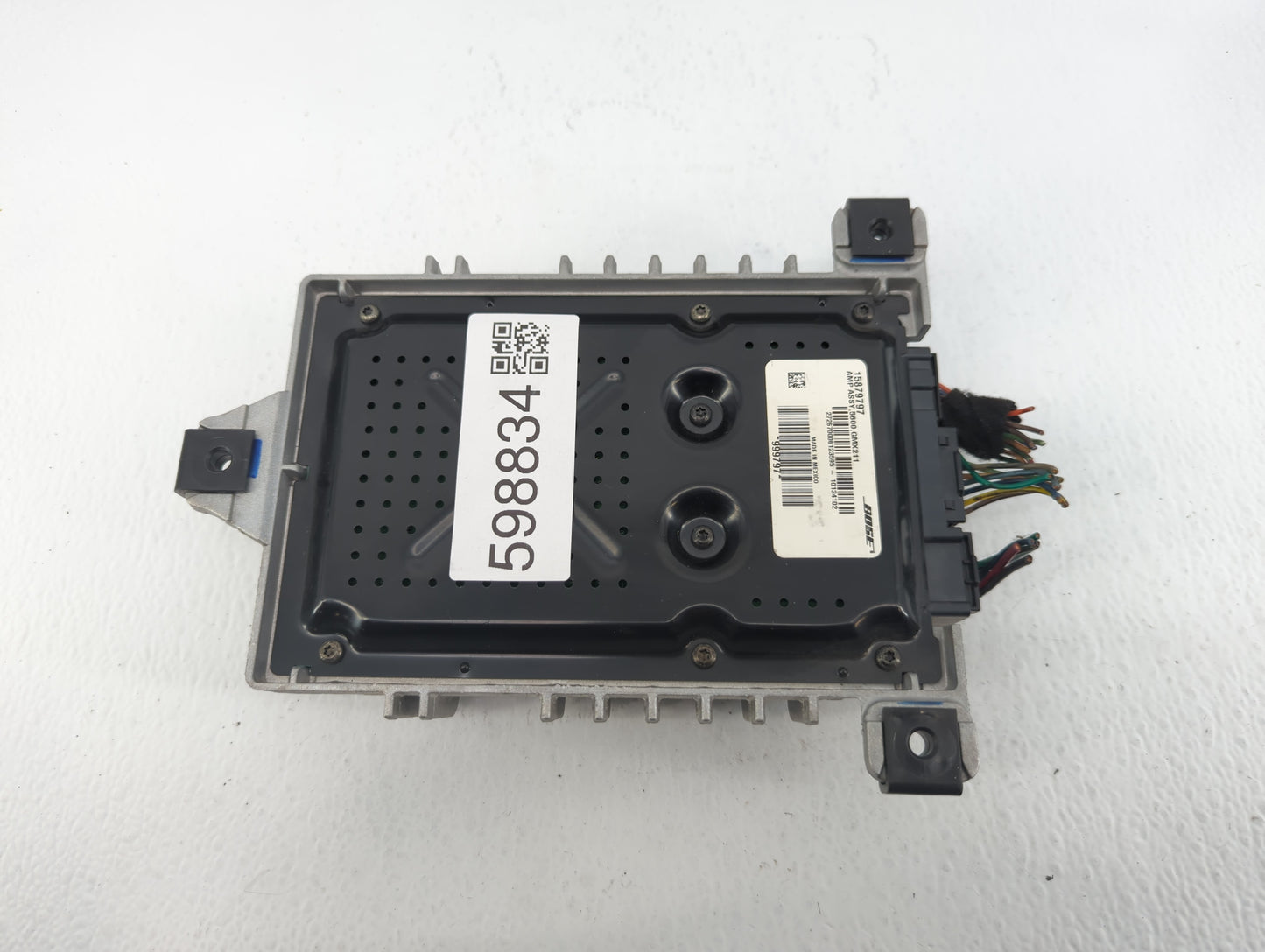 2009-2010 Chevrolet Impala Radio AM FM Cd Player Receiver Replacement P/N:15879797 Fits Fits 2009 2010 OEM Used Auto Parts -