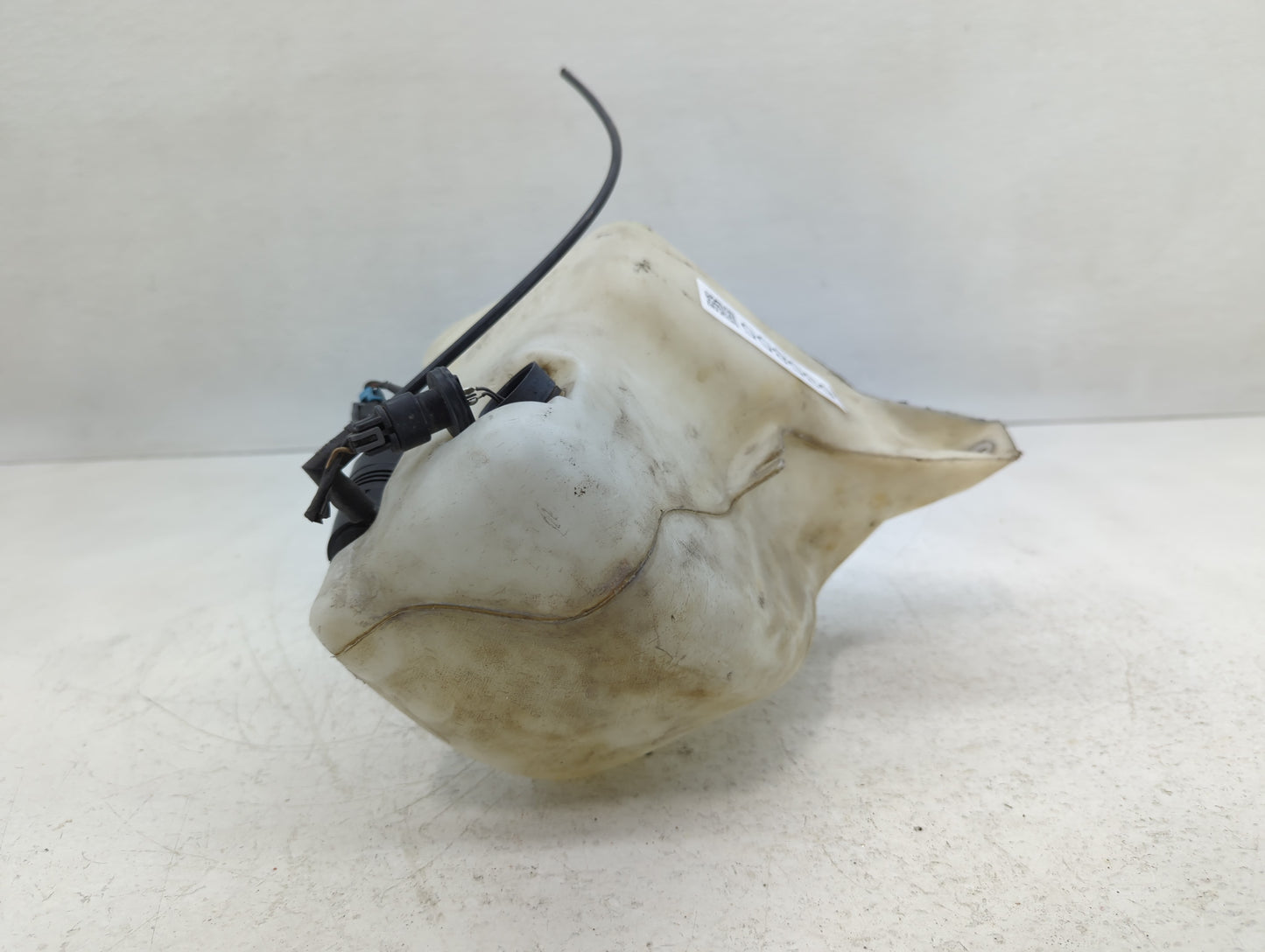 2006-2016 Chevrolet Impala Windshield Washer Fluid Reservoir Bottle Oem - Oemusedautoparts1.com