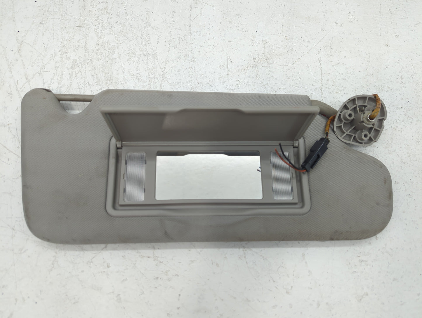 2006-2016 Chevrolet Impala Sun Visor Shade Replacement Passenger Right Mirror Fits OEM Used Auto Parts - Oemusedautoparts1.c