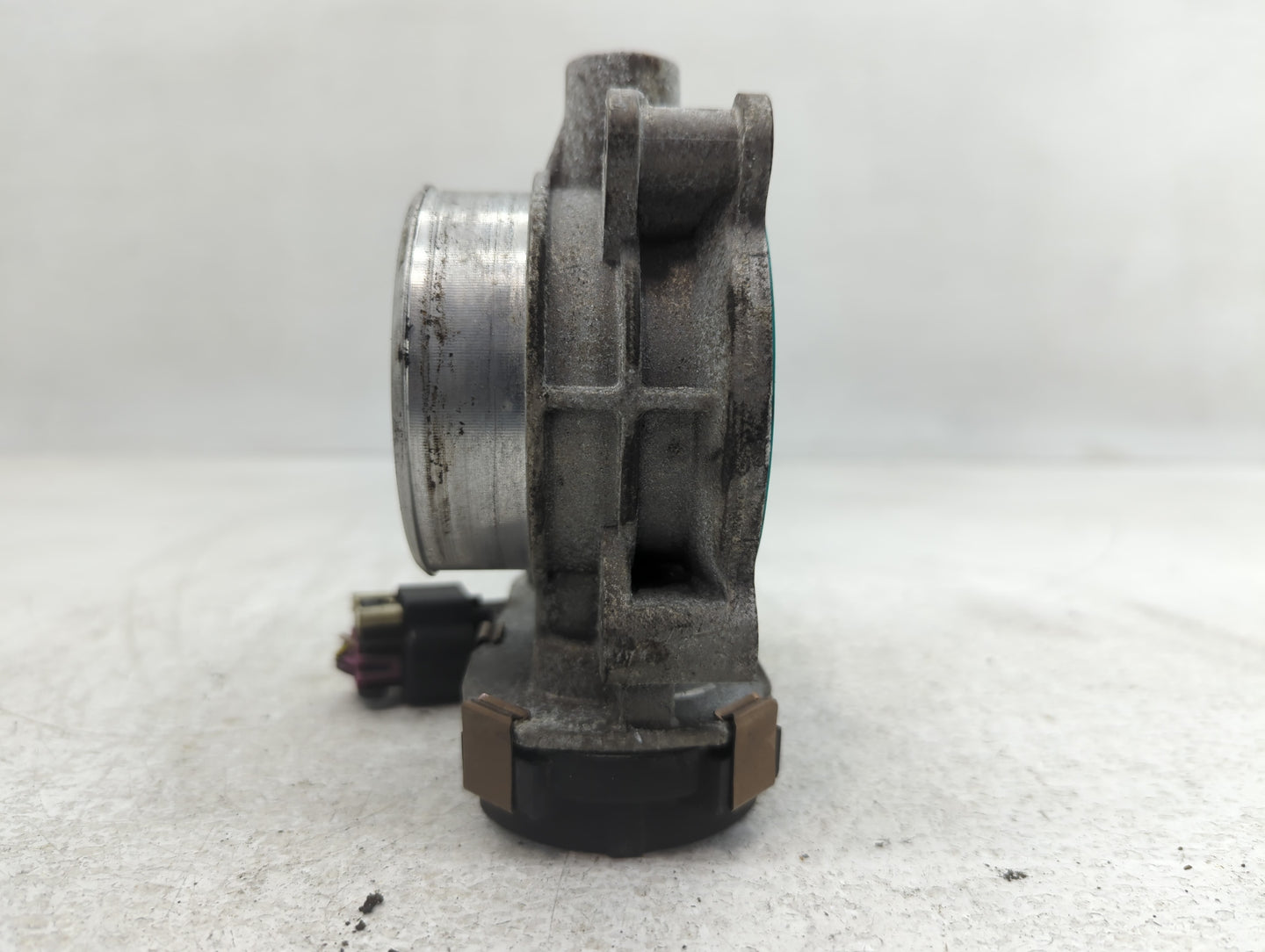 2006-2011 Chevrolet Impala Throttle Body P/N:RME72-1C Fits Fits 2006 2007 2008 2009 2010 2011 OEM Used Auto Parts - Oemuseda