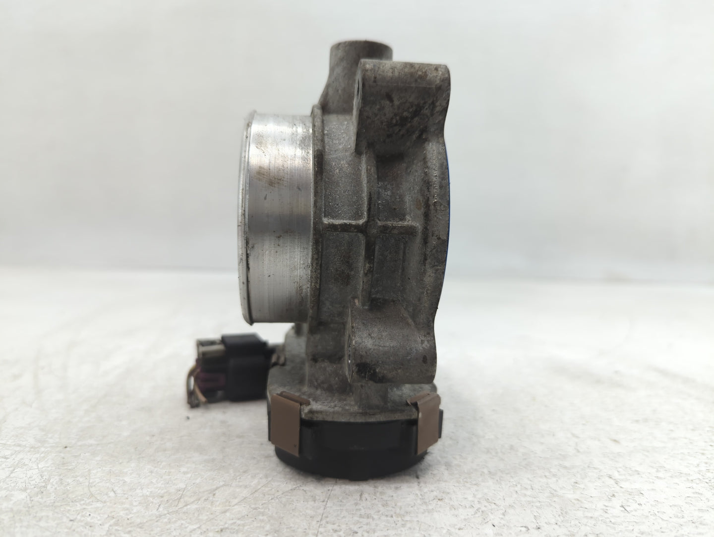 2006-2011 Chevrolet Impala Throttle Body P/N:RME72-1A Fits Fits 2006 2007 2008 2009 2010 2011 OEM Used Auto Parts - Oemuseda