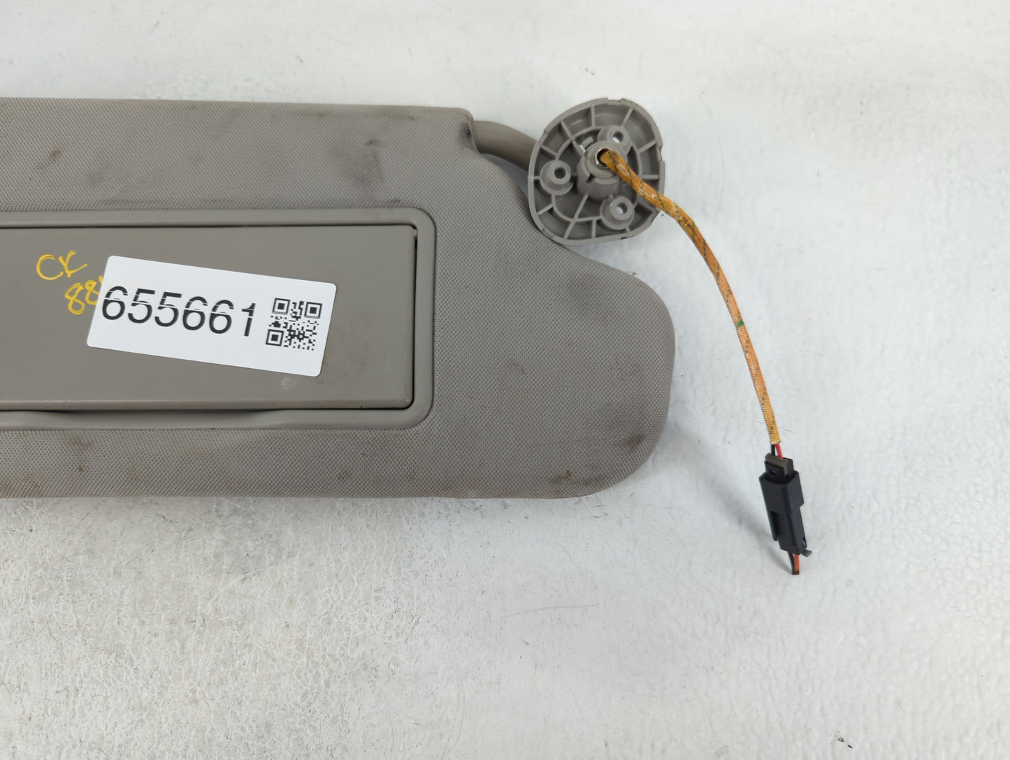 2006-2016 Chevrolet Impala Sun Visor Shade Replacement Passenger Right Mirror Fits OEM Used Auto Parts - Oemusedautoparts1.c