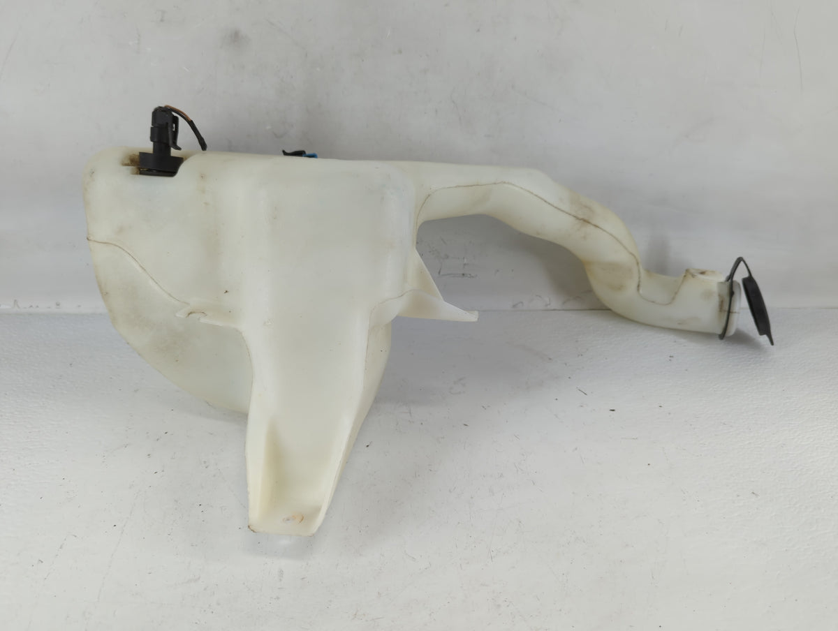 2006 Chevrolet Impala Radiator Coolant Overflow Expansion Tank Bottle 695791 - Oemusedautoparts1.com