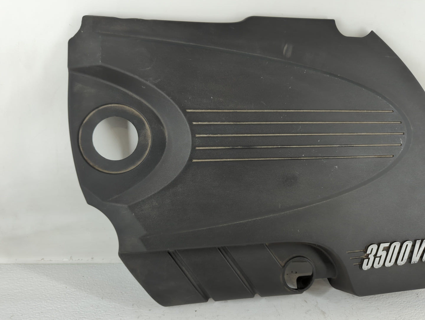 2010 Chevrolet Impala Engine Cover - Oemusedautoparts1.com