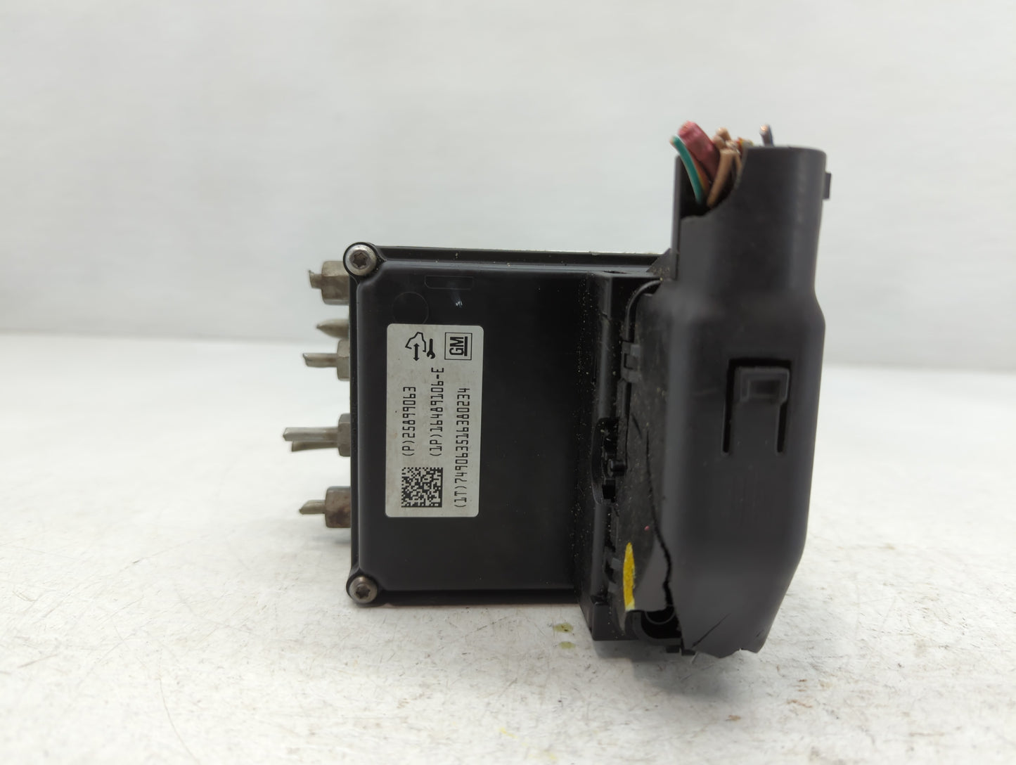 2008-2010 Chevrolet Impala ABS Pump Control Module Replacement P/N:25899063 K76288690, 25899073 Fits Fits 2008 2009 2010 OEM