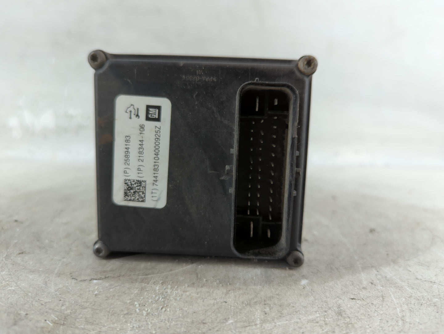 2008-2011 Chevrolet Impala ABS Pump Control Module Replacement P/N:(p)25894183 Fits Fits 2008 2009 2010 2011 OEM Used Auto P