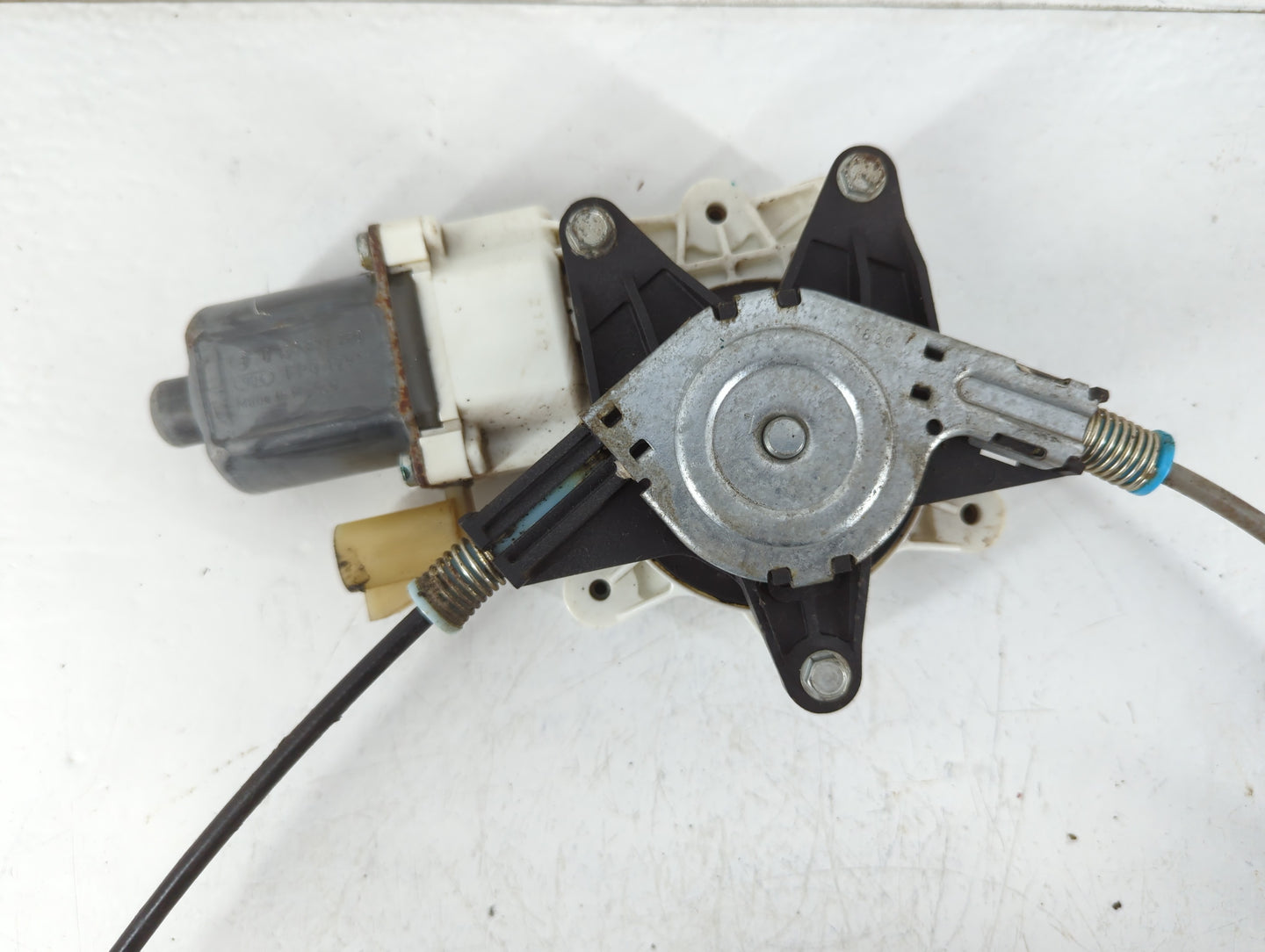 2006-2010 Chevrolet Impala Driver Left Rear Window Regulator - Oemusedautoparts1.com