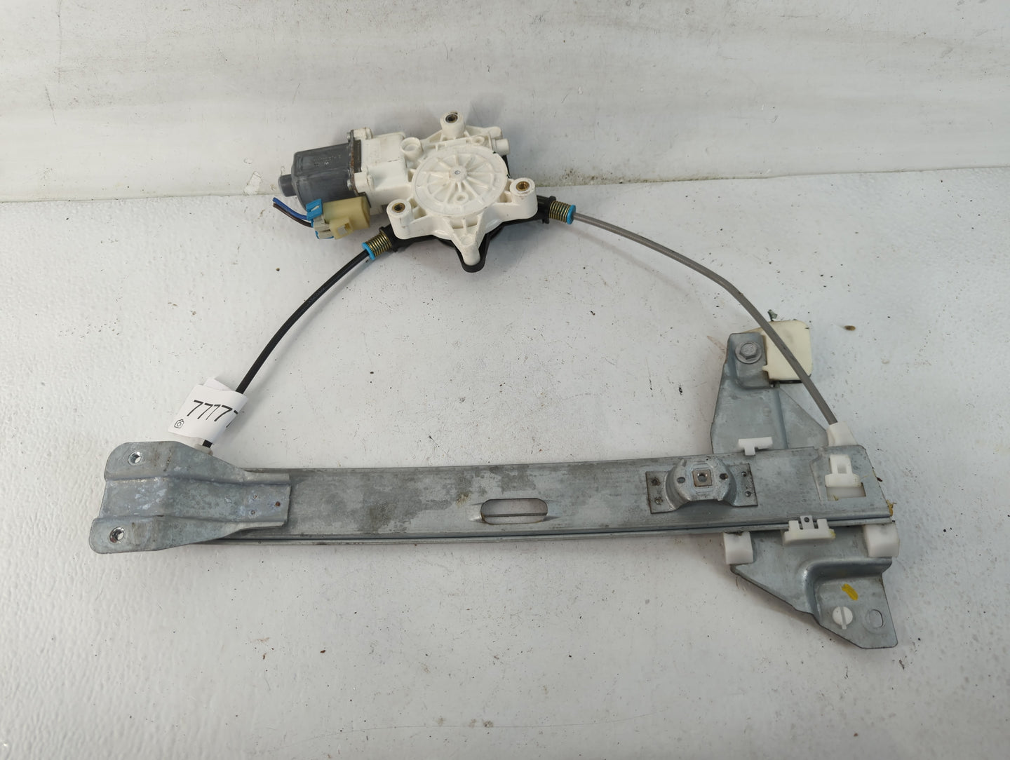 2006-2010 Chevrolet Impala Used Window Regulator Passenger Front - Oemusedautoparts1.com