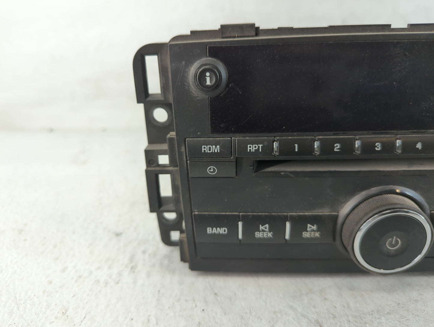 2009-2010 Chevrolet Impala Radio AM FM Cd Player Receiver Replacement P/N:20756283 Fits Fits 2009 2010 OEM Used Auto Parts -