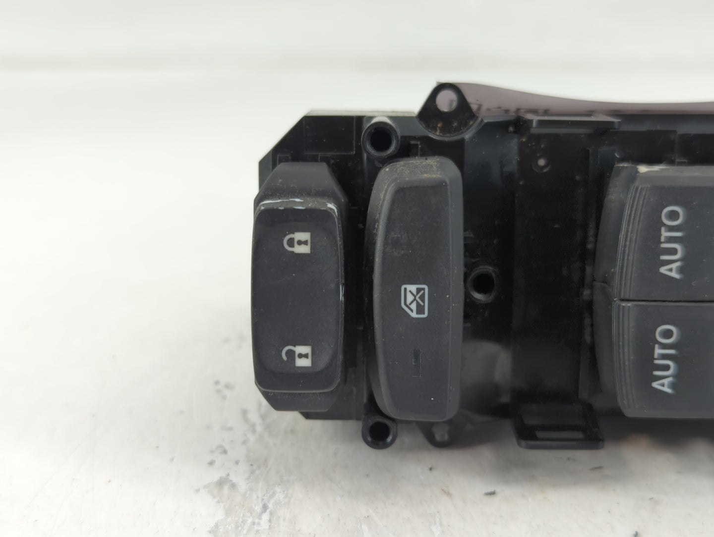 2009-2016 Chevrolet Impala Master Power Window Switch Replacement Driver Side Left P/N:EV00009018 5207 Fits OEM Used Auto Pa