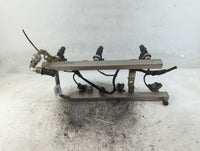 2010 Chevrolet Impala Fuel Injectors P/N:871706 Fits OEM Used Auto Parts - Oemusedautoparts1.com