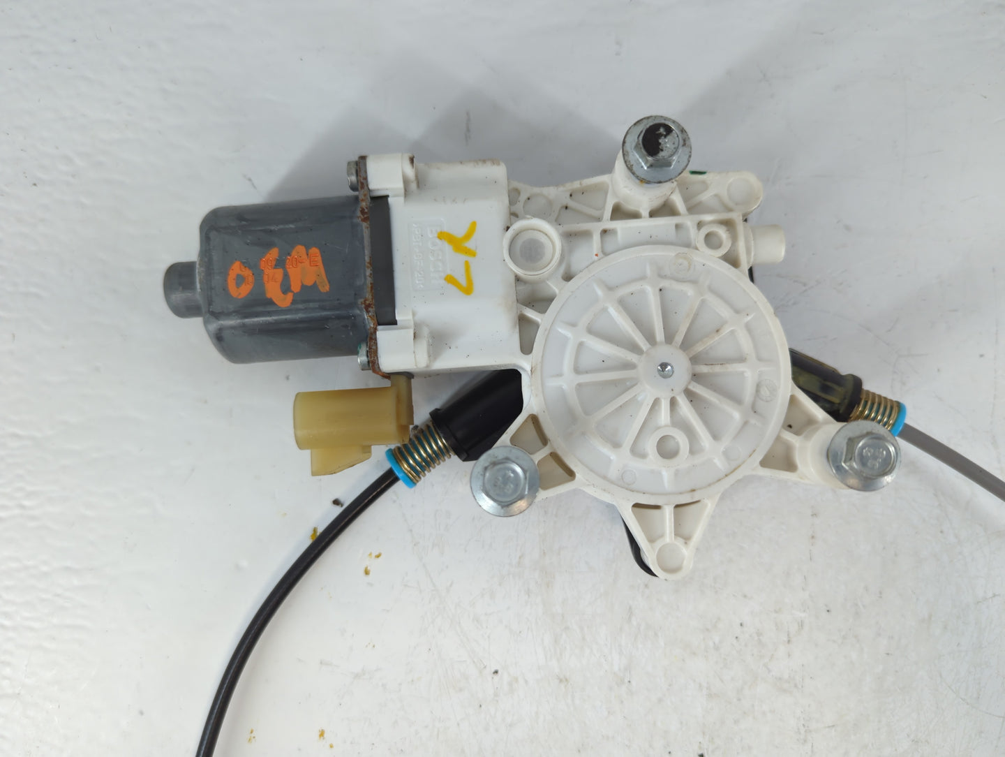 2010-2016 Chevrolet Impala Window Regulator Right Passenger Rear - Oemusedautoparts1.com