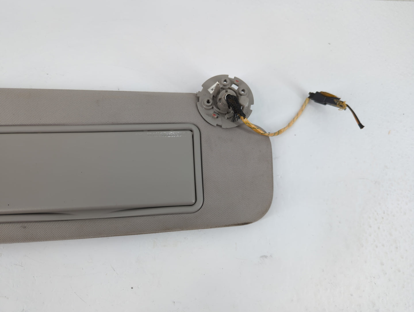 2004-2012 Chevrolet Malibu Sun Visor Shade Replacement Passenger Right Mirror Fits Fits 2004 2005 2008 2009 2010 2011 2012 O