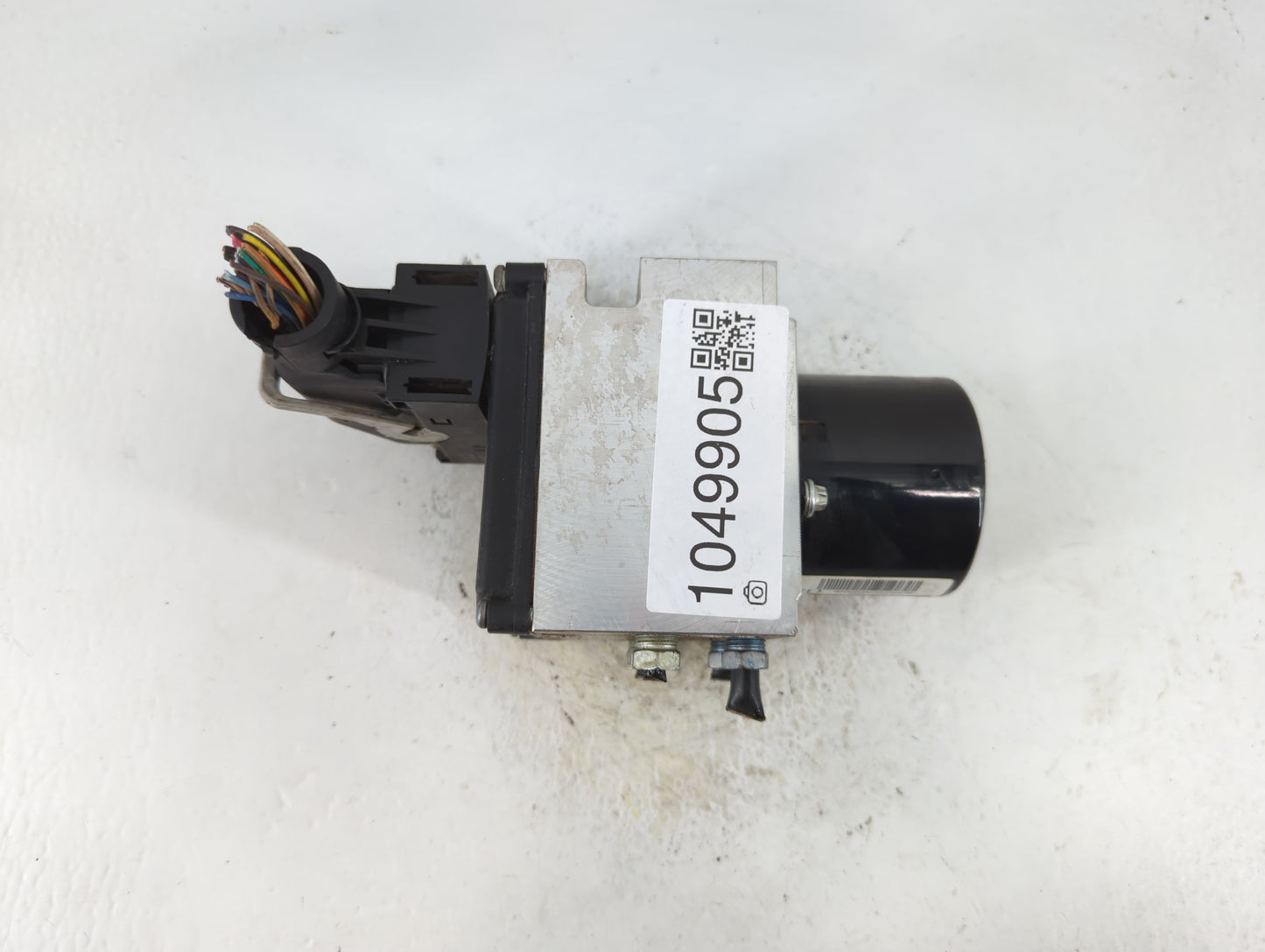 2010 Chevrolet Malibu ABS Pump Control Module Replacement P/N:25949990 Fits OEM Used Auto Parts - Oemusedautoparts1.com