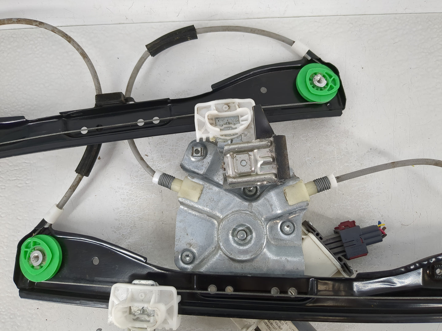 2009-2012 Chevrolet Malibu Used Window Regulator Passenger Front - Oemusedautoparts1.com