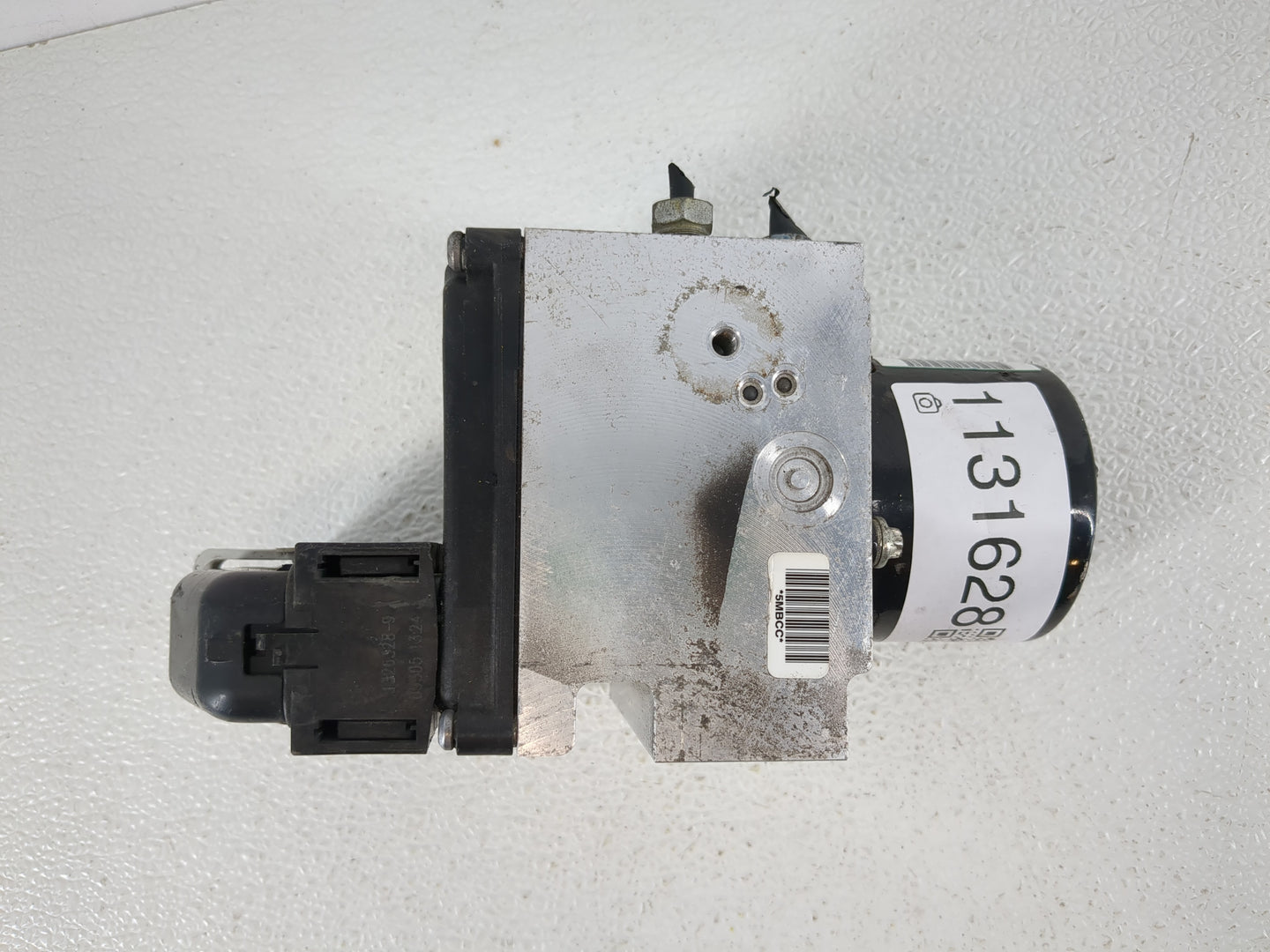 2010 Chevrolet Malibu ABS Pump Control Module Replacement P/N:25949990 Fits OEM Used Auto Parts - Oemusedautoparts1.com
