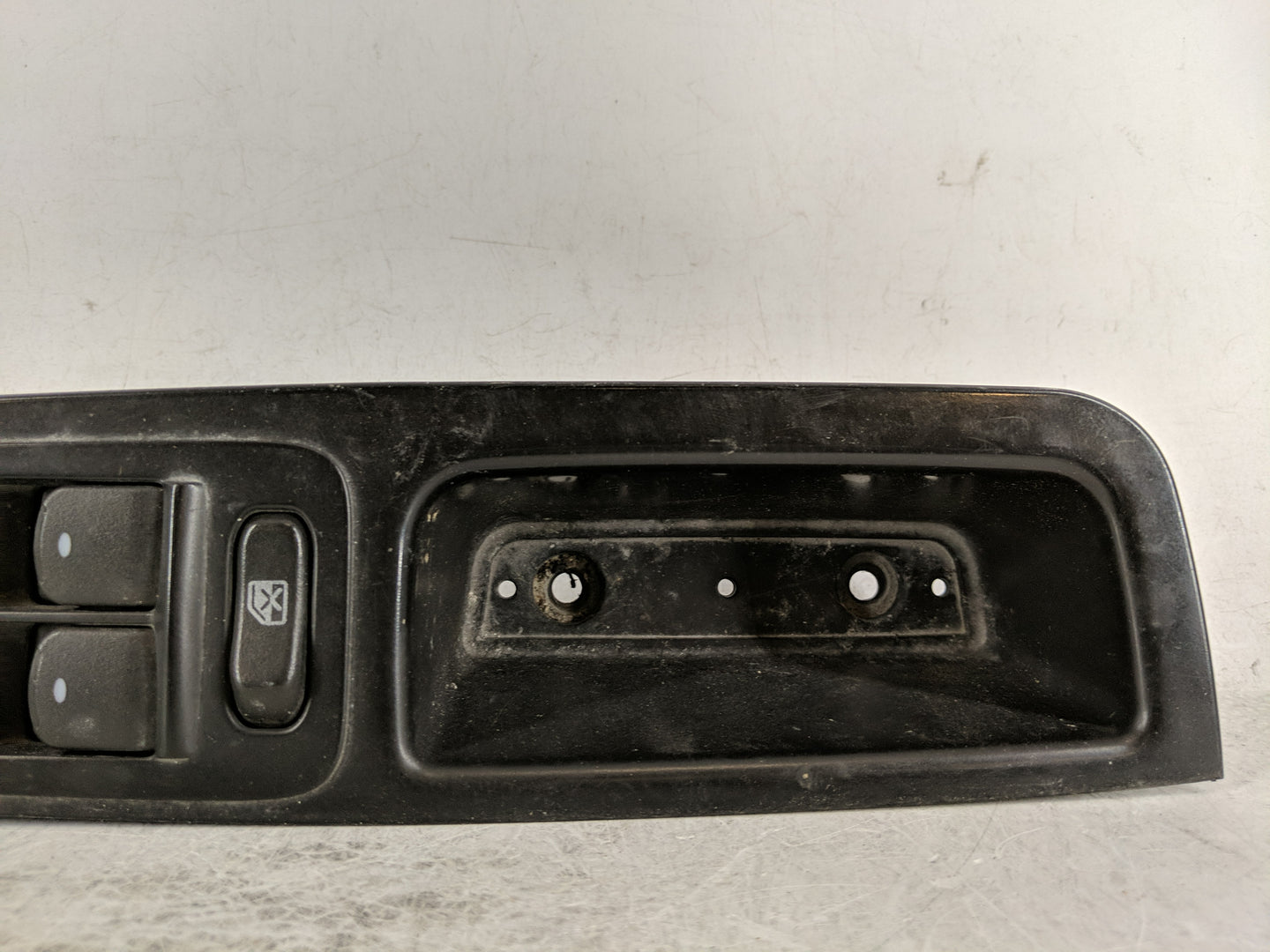 2010-2012 Chevrolet Malibu Master Power Window Switch Replacement Driver Side Left P/N:25993398 Fits Fits 2010 2011 2012 OEM