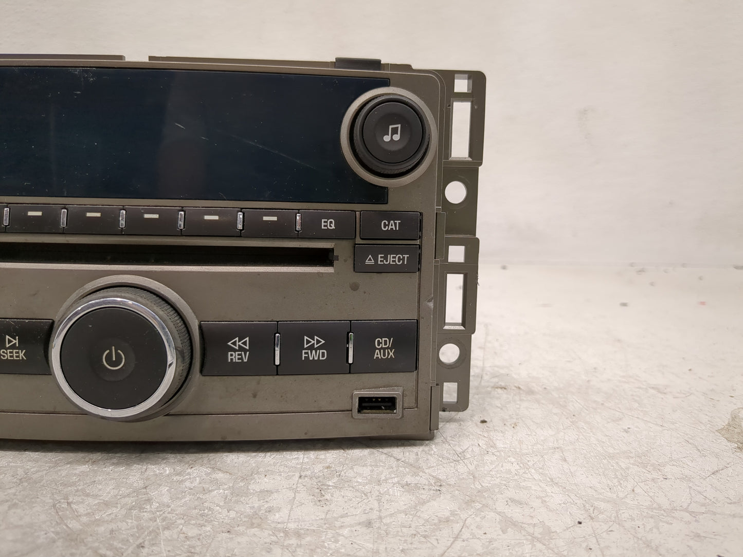 2009-2012 Chevrolet Malibu Radio AM FM Cd Player Receiver Replacement Fits Fits 2009 2010 2011 2012 OEM Used Auto Parts - Oe