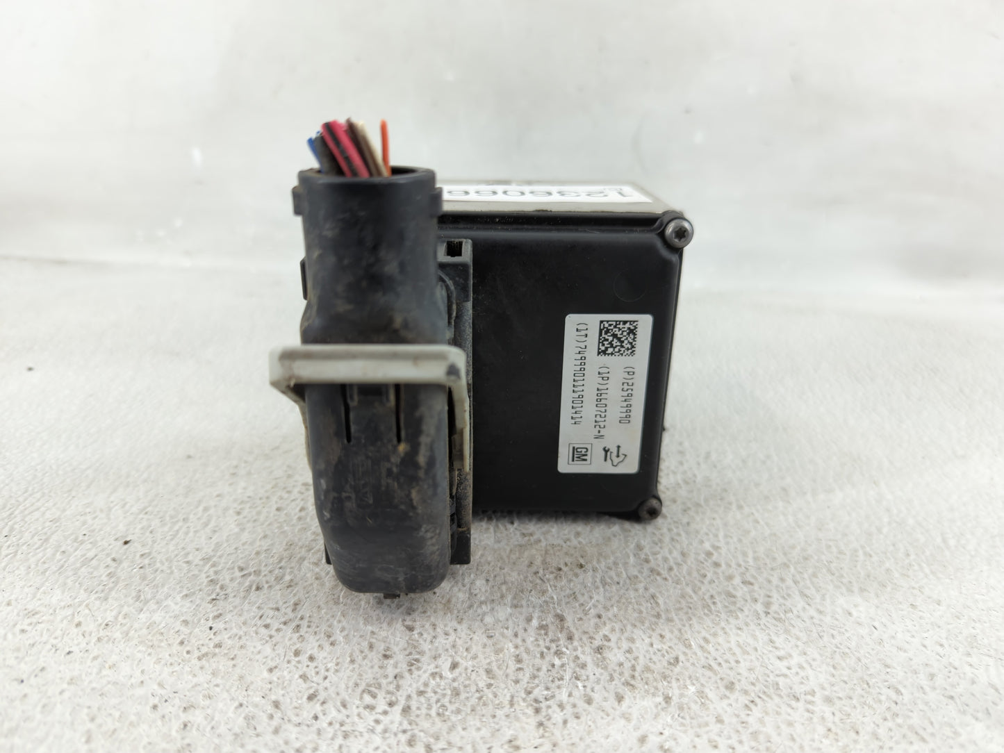 2010 Chevrolet Malibu ABS Pump Control Module Replacement P/N:25949990 Fits OEM Used Auto Parts - Oemusedautoparts1.com