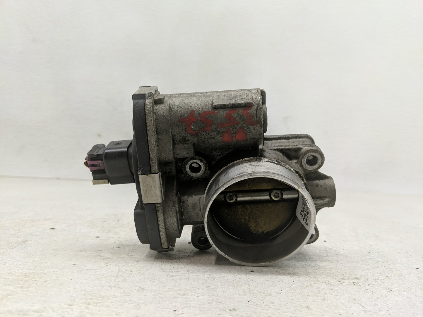 2010 Chevrolet Malibu Throttle Body Fits OEM Used Auto Parts - Oemusedautoparts1.com