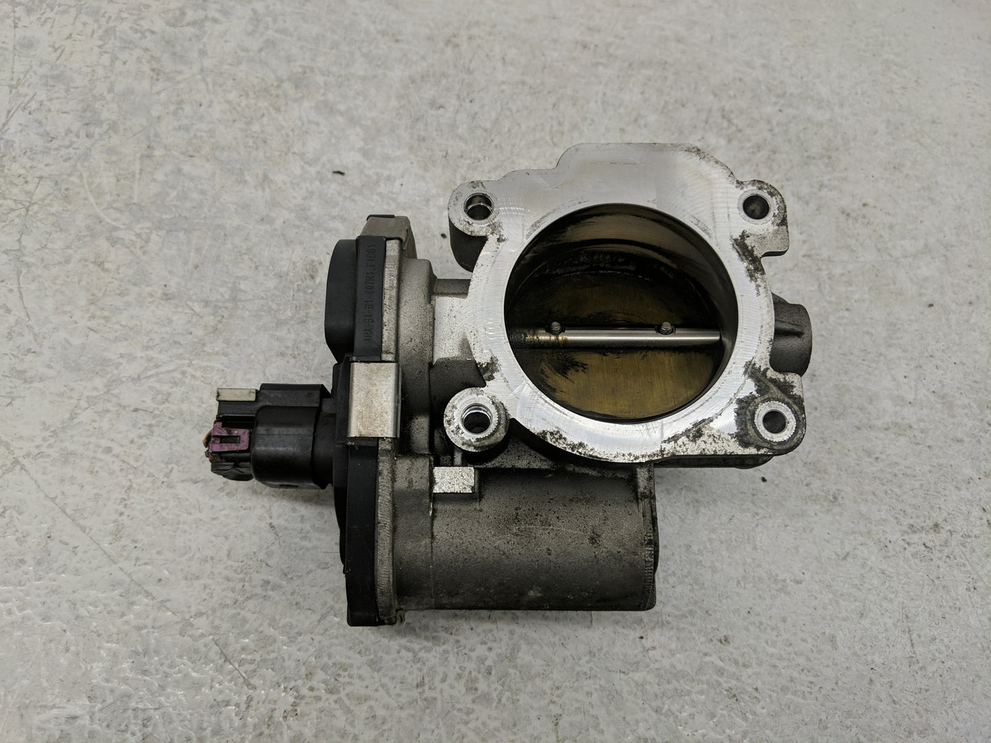 2010 Chevrolet Malibu Throttle Body Fits OEM Used Auto Parts - Oemusedautoparts1.com