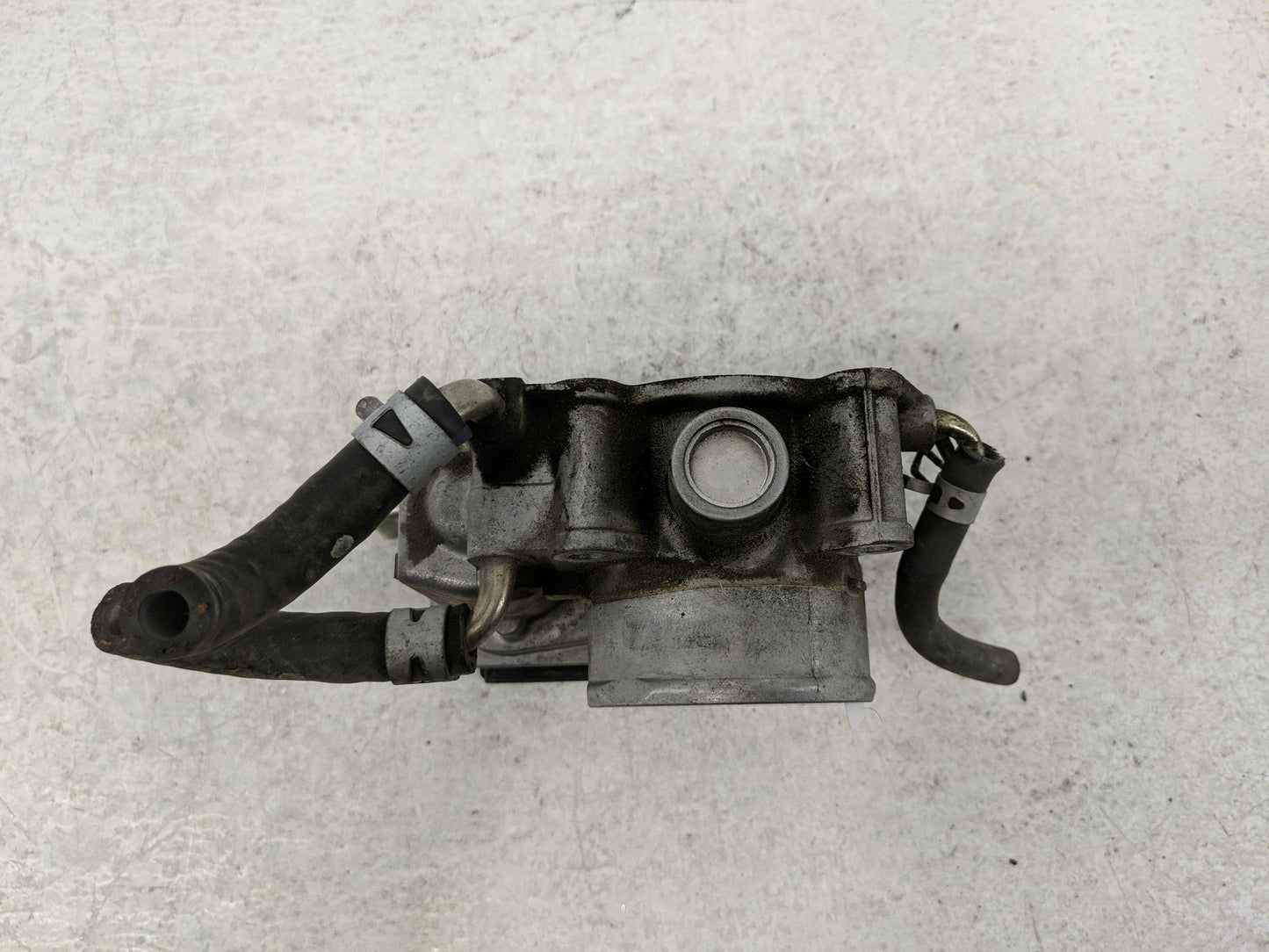 2010 Chevrolet Malibu Throttle Body Fits OEM Used Auto Parts - Oemusedautoparts1.com