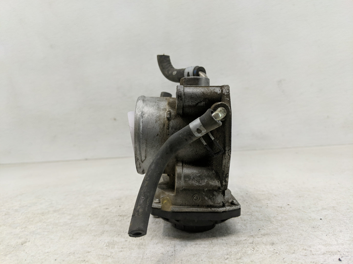 2010 Chevrolet Malibu Throttle Body Fits OEM Used Auto Parts - Oemusedautoparts1.com