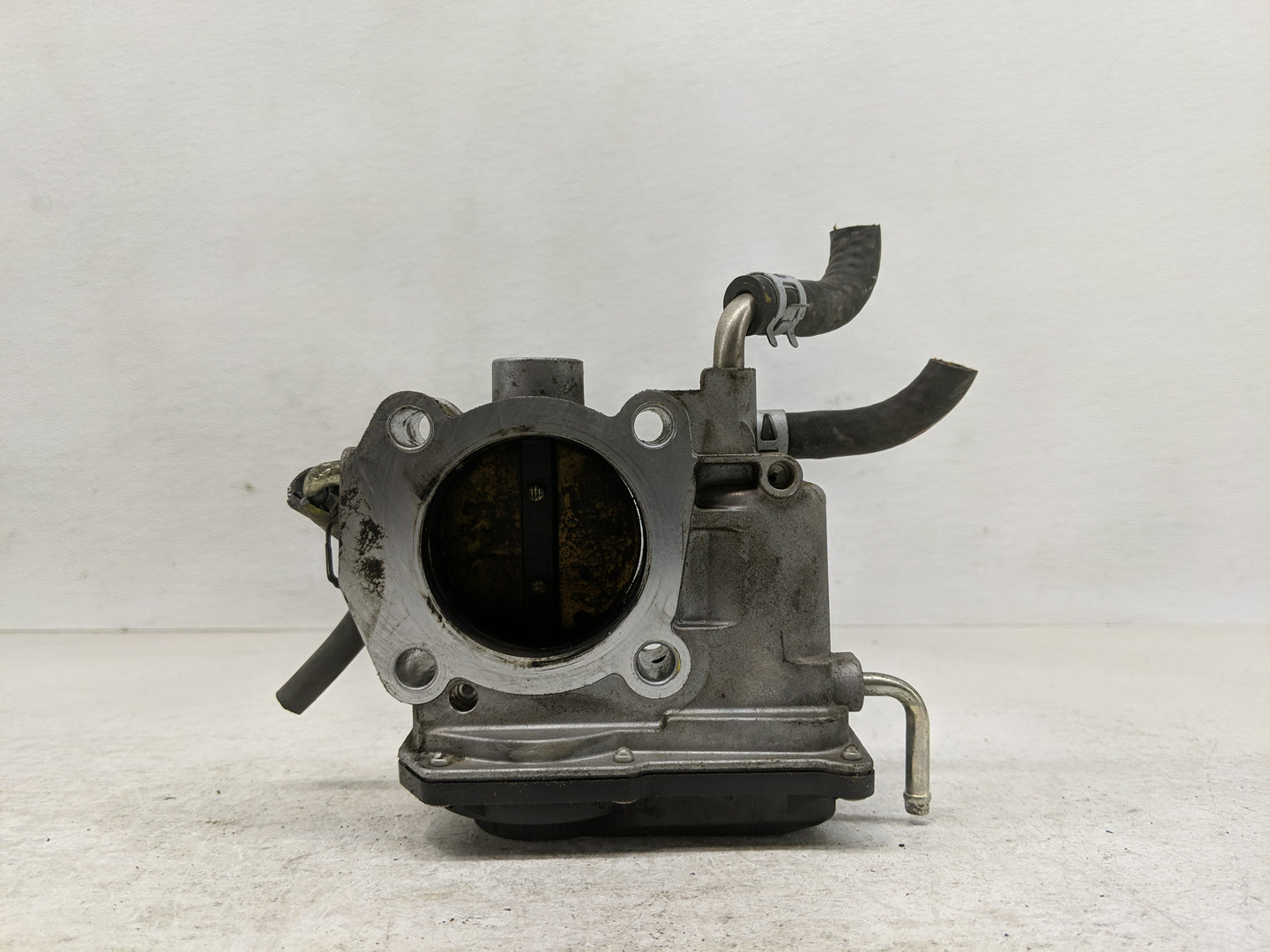 2010 Chevrolet Malibu Throttle Body Fits OEM Used Auto Parts - Oemusedautoparts1.com
